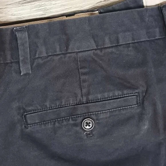 Banana Republic Men's 33X32 Chino Pants - Picture 4 of 7